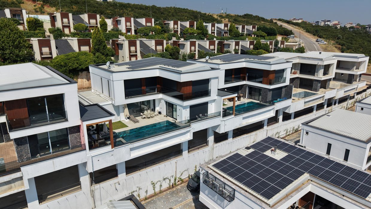 Villa Bella villalarının havadan görünümü